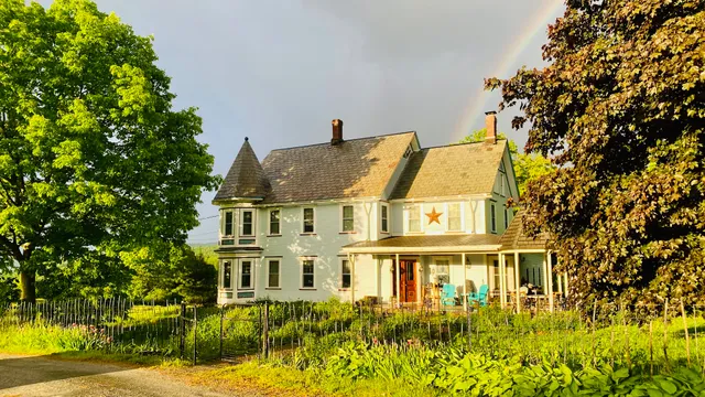 The Inn on Lake Champlain - Adirondack Farmstay B&B