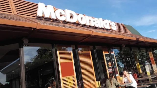 McDonald's Villefranche Le Garet
