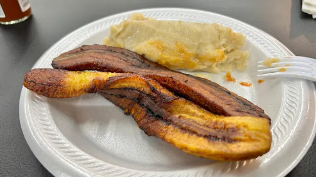 La Esqina Salvadorena