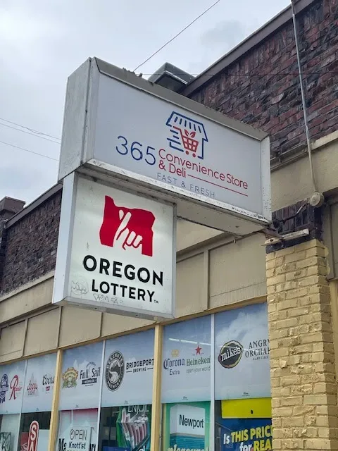 Knott Street Grocery Moa Chain