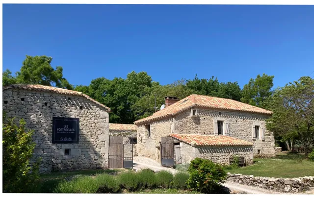 Gîtes les Fontanelles du Quercy Blanc, 3 maisons à la campagne..