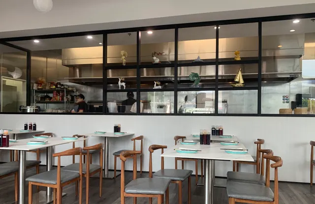 LOC Noodle& Dumpling Bar 原味·缘