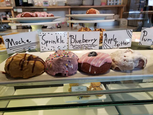 Petunia's Pies & Pastries