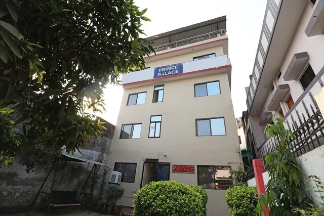 Hotel Prince Palace Varanasi