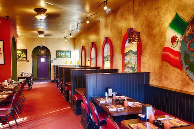 El Tipico Restaurant