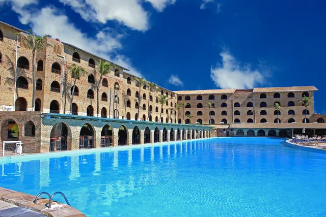 Coliseum Beach Hotel