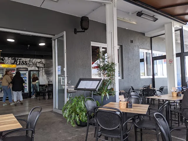 Kiss The Barista Cafe