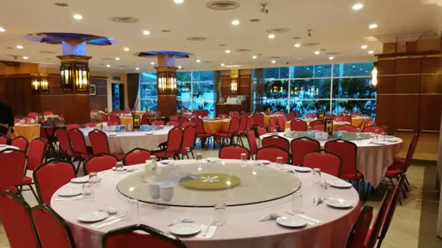 May Flower Restaurant