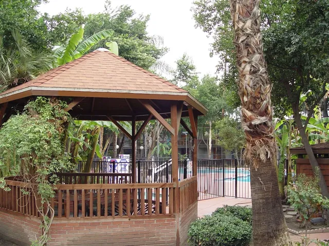 Clarion Hotel Bakersfield North