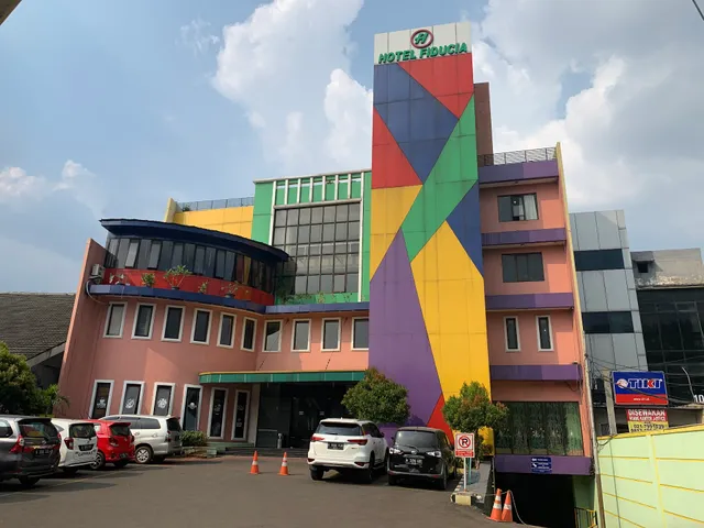 Townhouse OAK Hotel Fiducia Pasar Minggu