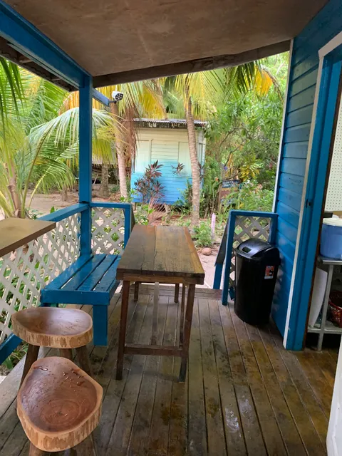 Momolicious Kitchen Placencia-Fast Food in Placencia Belize