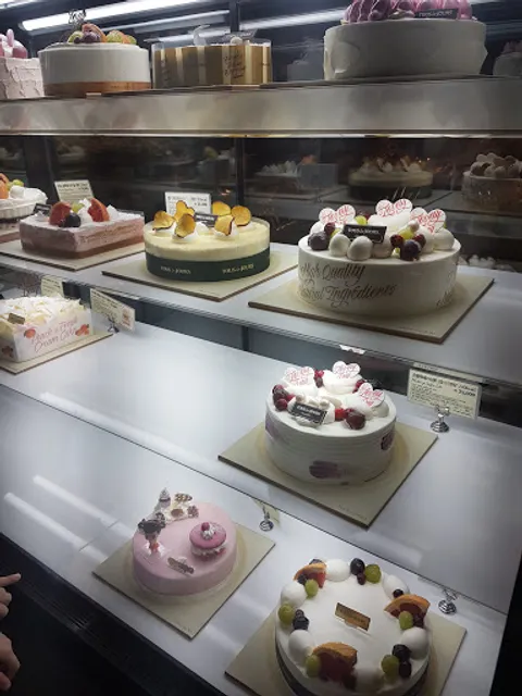 TOUS les JOURS (Bakery and Coffee)