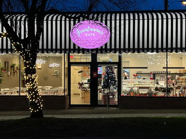 Grandmama's Cafe (Cathy's Cafe)