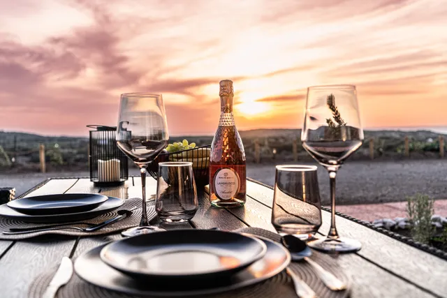 Holy Sea Smart Suites