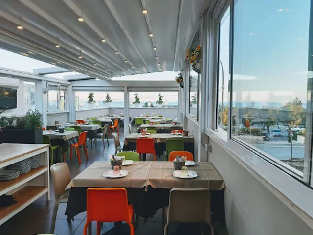 Quattro Quarti - Pizzeria con Cucina