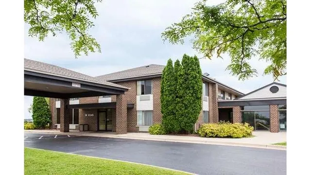 Days Inn by Wyndham Johnson Creek