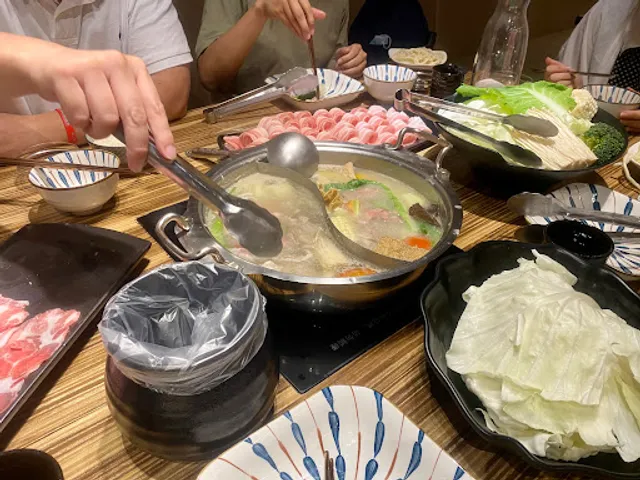 岩藏鍋 - 新莊美食/在地火鍋/鍋物/美食/首選/新莊火鍋