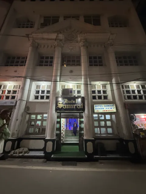 Hotel Samrat