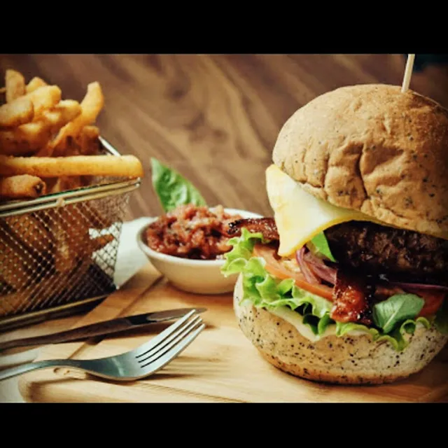 Legends Bar & Grill 傳奇漢堡披薩