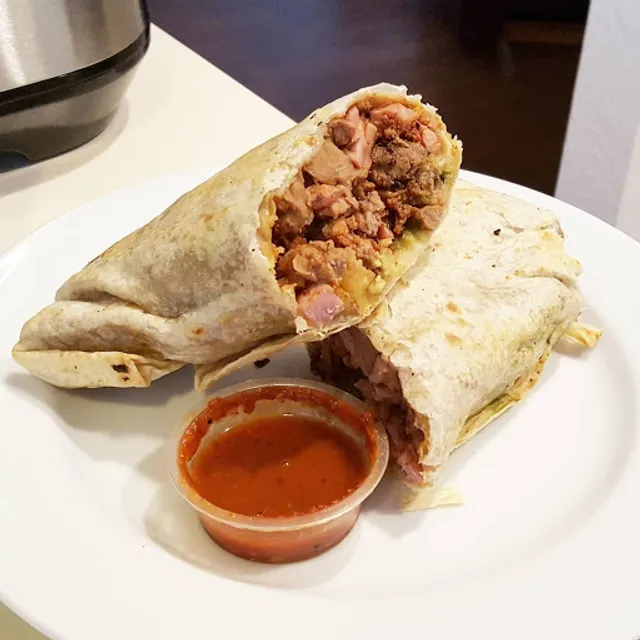 Tortas Sinai Mexican Grill ( La presa)