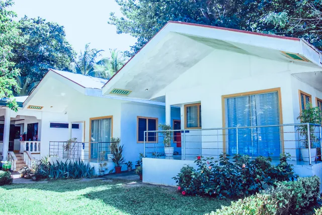 Don Arc White Beach Resort