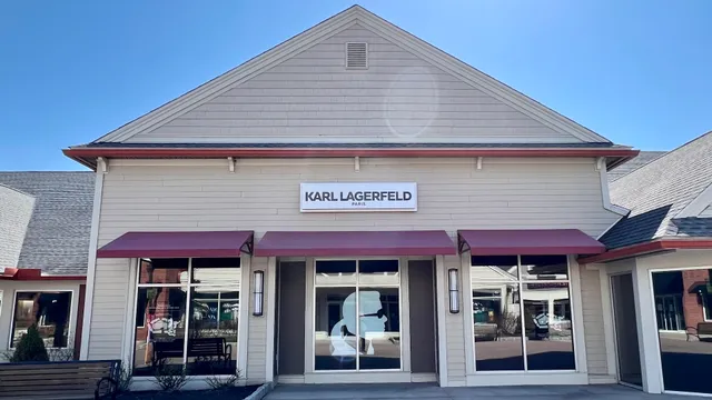 Karl Lagerfeld Paris