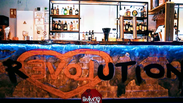 BAKKANO DRINKS & FOOD