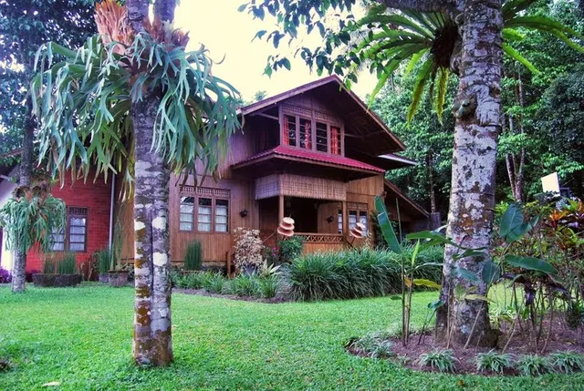 Bed and Breakfast: "Villa Tanen". (Familie huis hotel}