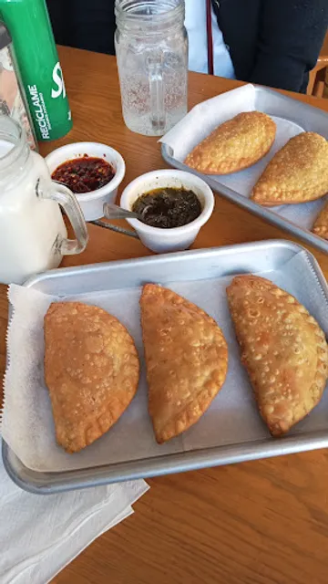 Gran Buenos Aires Empanadas Vía Muerta