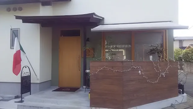 トラットリア カンパーナ ジロウマル