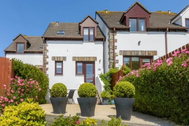 Padstow Cottage Company Ltd