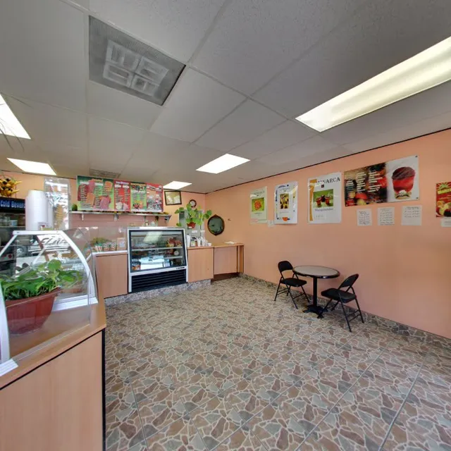 Paleteria Y Neveria La Monarca