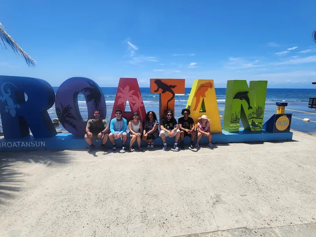 Charlie's Roatan Tours