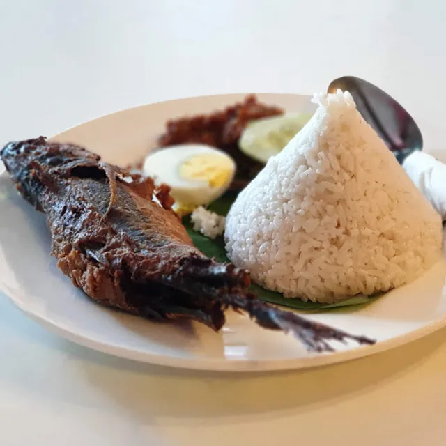 Sun Jaya Cafe & Catering