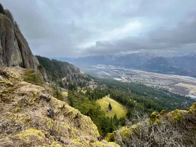 Hamilton Mountain Summit