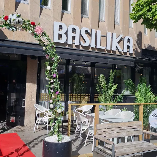 Basilika Kitchen & Bar - lunchbuffé i Jönköping