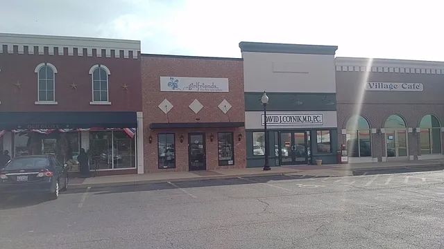 Girlfriends the Bra Specialist