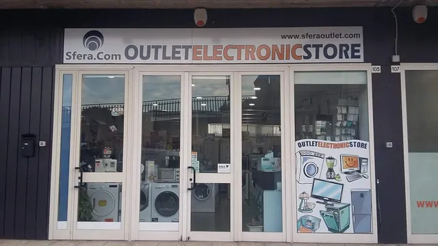 Sfera Outlet Store Srls