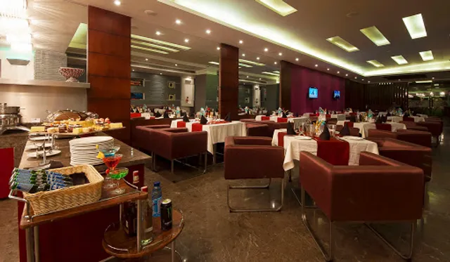 Metro - Multi Cuisine Restaurant in Amritsar