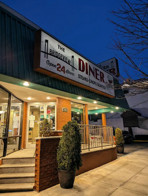 The New Bridgeview Diner