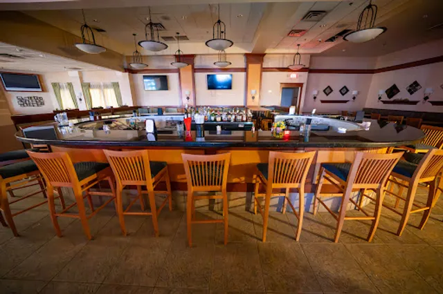 Elements Modern Kitchen & Cocktail