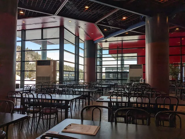 Hatsukaishi Urban Lounge