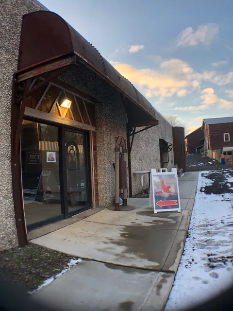 Eugenia’s General Store