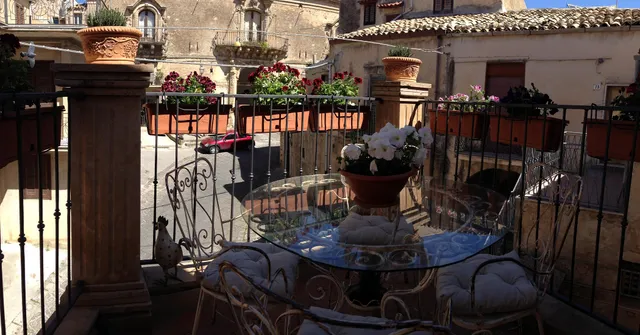 B&B MUGNOS CHARME LIVING