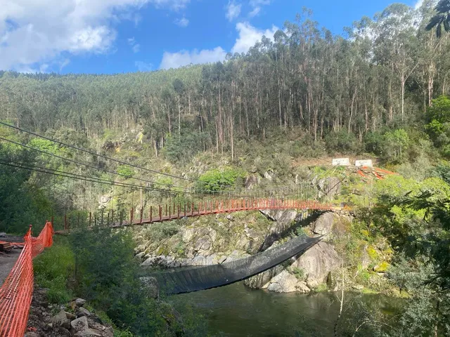 Ponte de Arame de Lourido