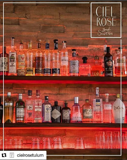 Ciel Rose Sunset Bar