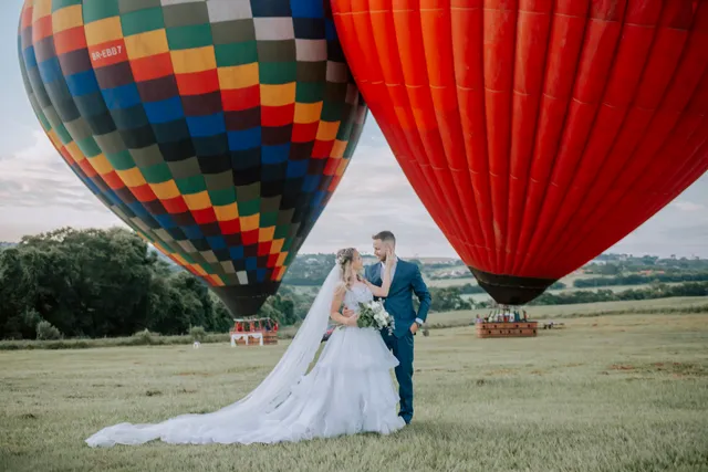 Escola Brasileira de Balonismo - Passeios de Balão