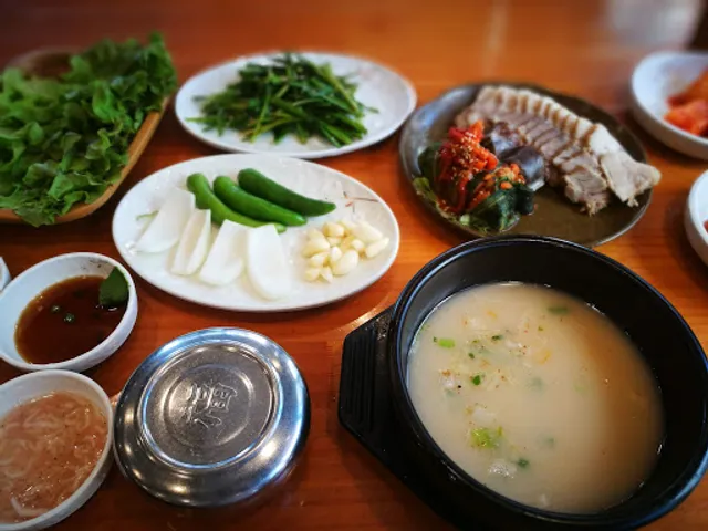 목촌돼지국밥 동래점