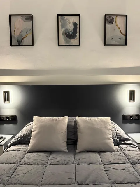 Apartamentos Turísticos Cáceres. Caleros 8