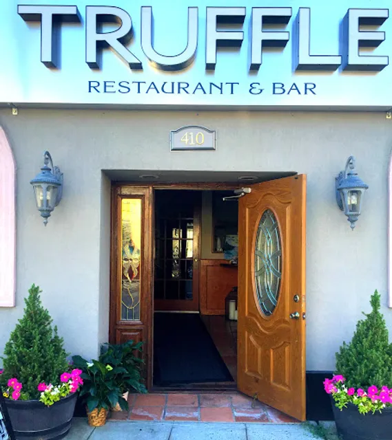 TRUFFLE Restaurant & Bar